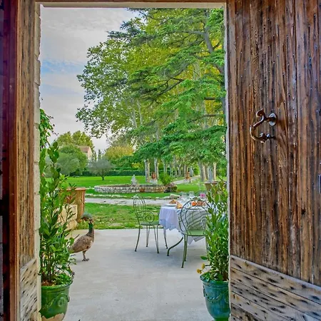 Frühstückspension Bastide De Bellegarde 2*