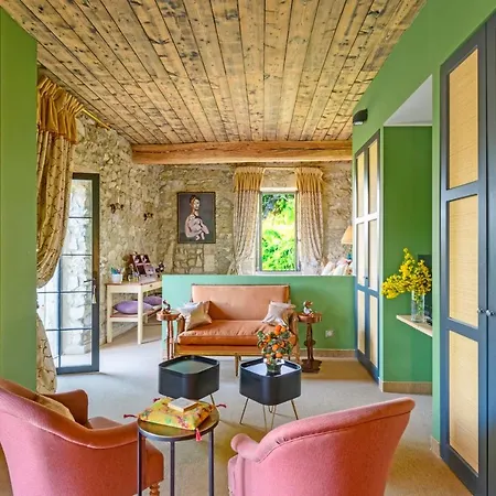 Bastide De Bellegarde 2*