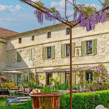 Bastide De Bellegarde 2* Awinion