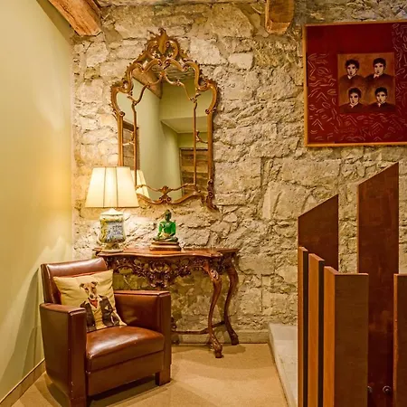 Oda ve Kahvaltı Bastide De Bellegarde